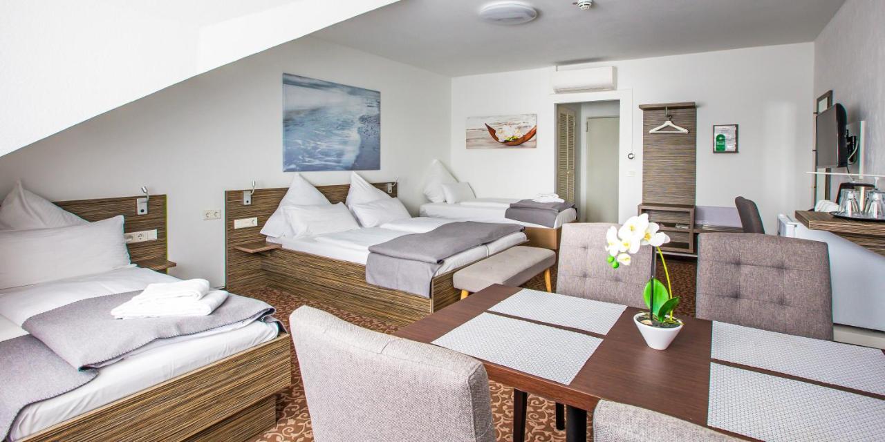 Hotel Das Kronprinz Troisdorf Buitenkant foto