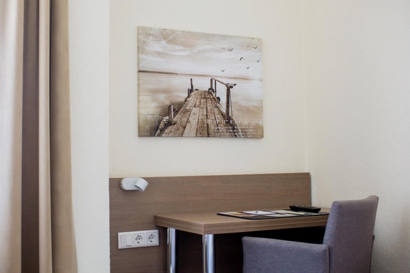 Hotel Das Kronprinz Troisdorf Buitenkant foto