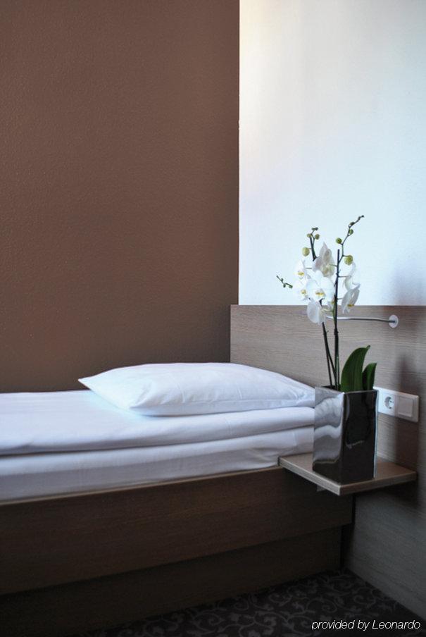 Hotel Das Kronprinz Troisdorf Kamer foto