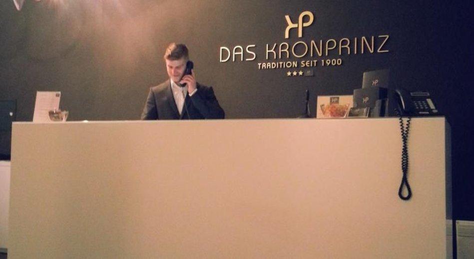 Hotel Das Kronprinz Troisdorf Buitenkant foto